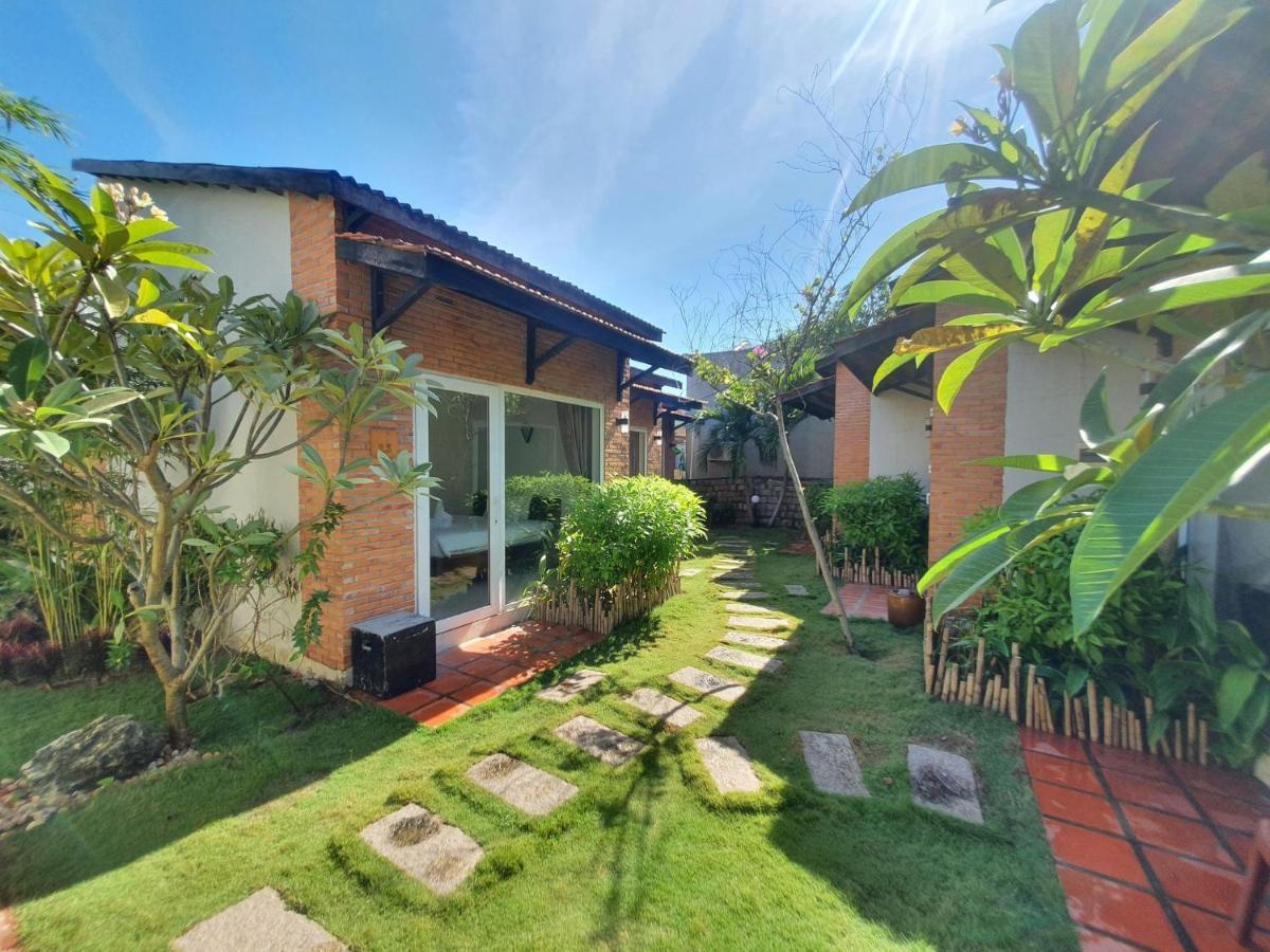 Tuong Vy Boutique Hotel Mui Ne Phan Thiet Exterior photo