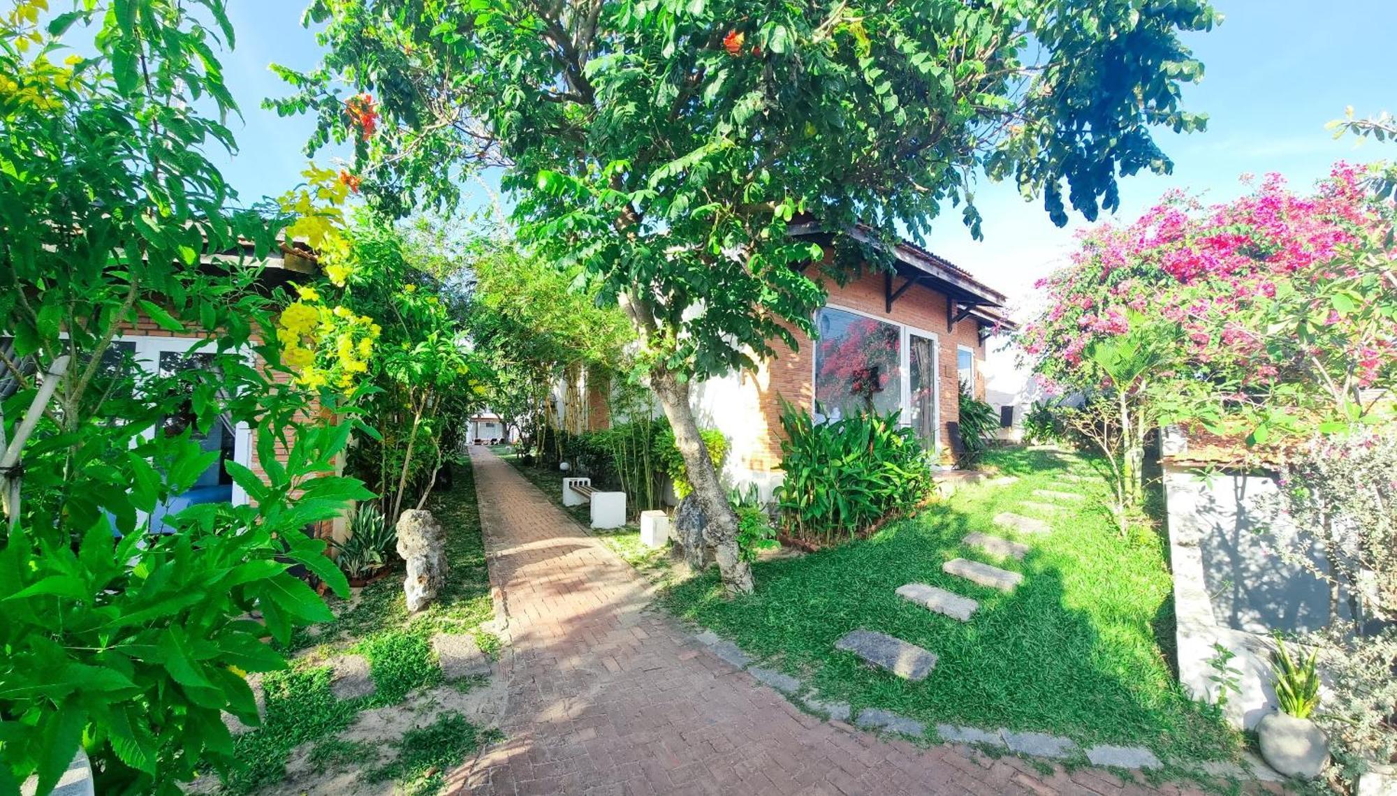 Tuong Vy Boutique Hotel Mui Ne Phan Thiet Exterior photo