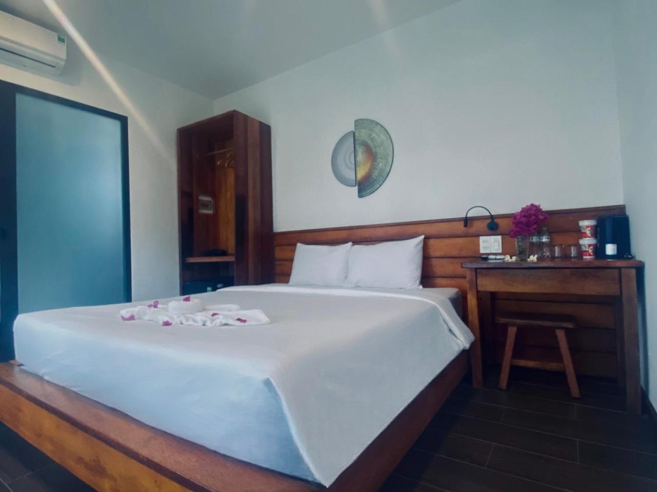 Tuong Vy Boutique Hotel Mui Ne Phan Thiet Exterior photo